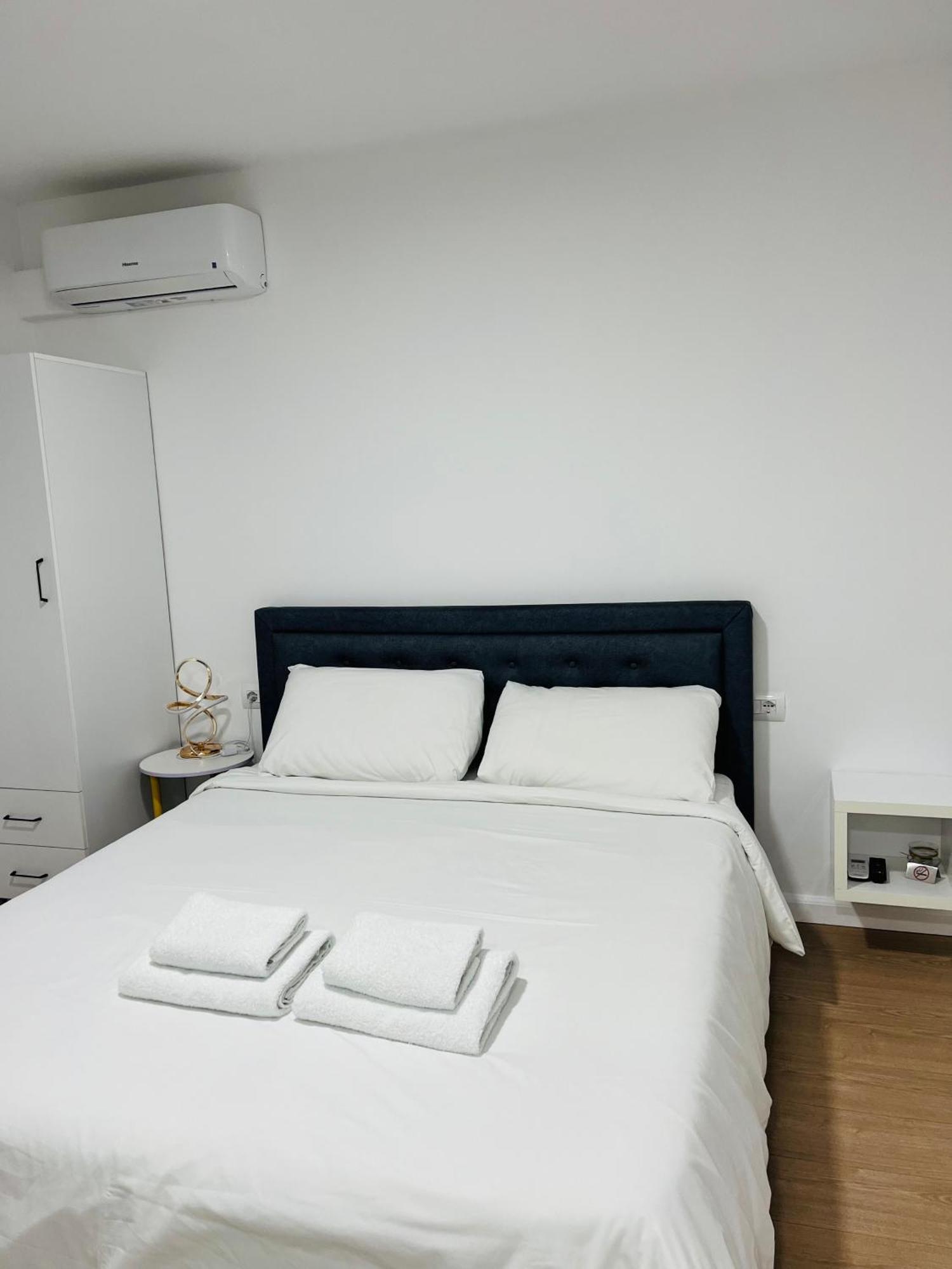 Viva Apartments Permet Exterior photo